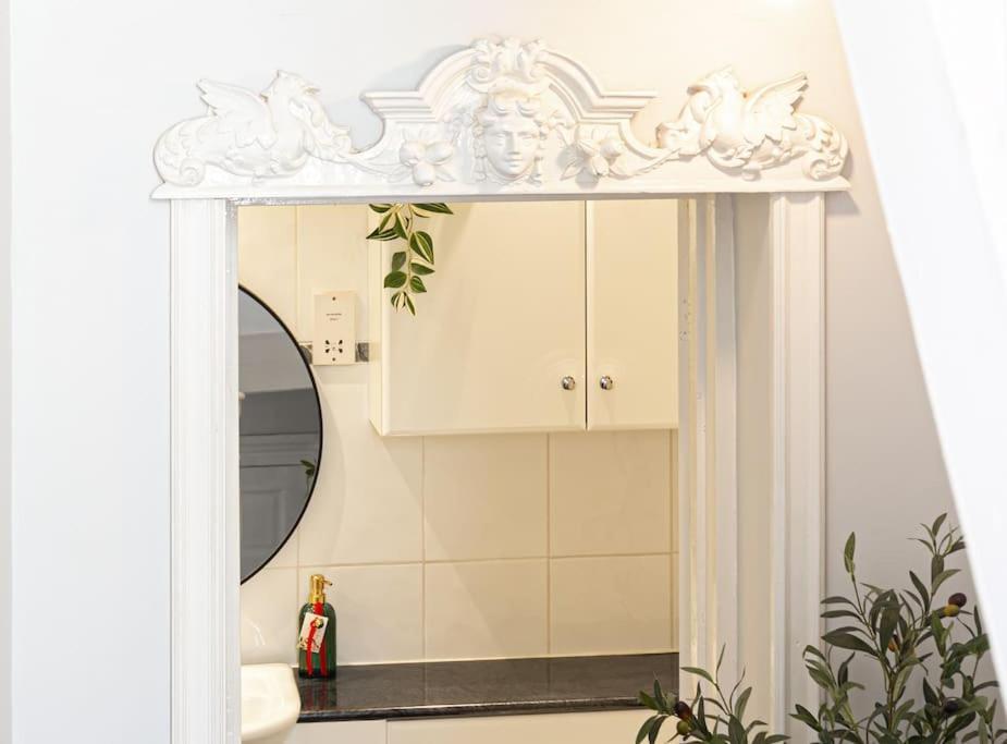 Regency Grade II Listed Townhouse By Centre And Beach Brighton Exteriör bild